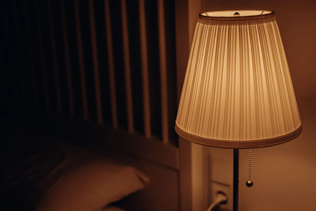 Morning or Night? The Best Time to Use an LED Face Mask